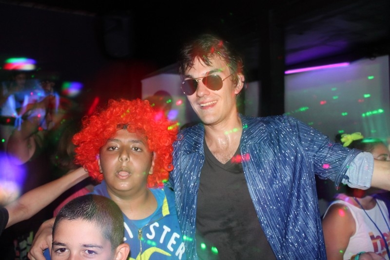 Village Camps International Summer Camp Leysin, Switzerland 2026-08-15 https://www.villagecamps.com/journals_admin/images/682-17-disco (101).jpg